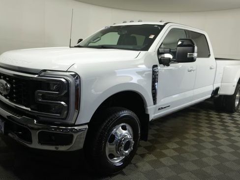 Certified 2025 Ford F350 Lariat w/ Lariat Ultimate Package AWD/4WD image 7