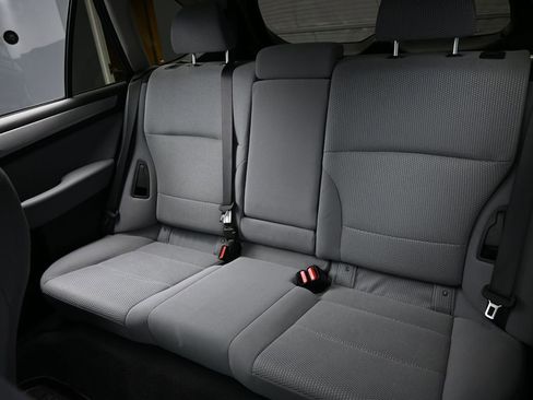 Used 2018 Subaru Outback 2.5i image 24