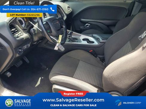 Used 2019 Dodge Challenger R/T Scat Pack w/ Shaker Package RWD image 9