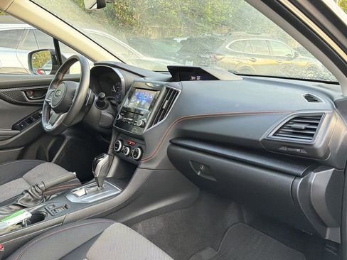 Used 2021 Subaru Crosstrek 2.0i Premium w/ Moonroof Package image 18