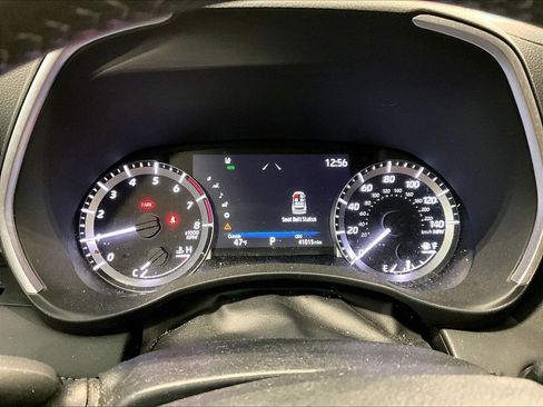 Used 2023 Toyota Highlander XLE image 8