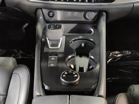Used 2026 Nissan Rogue Platinum w/ Platinum Premium Package AWD/4WD image 18