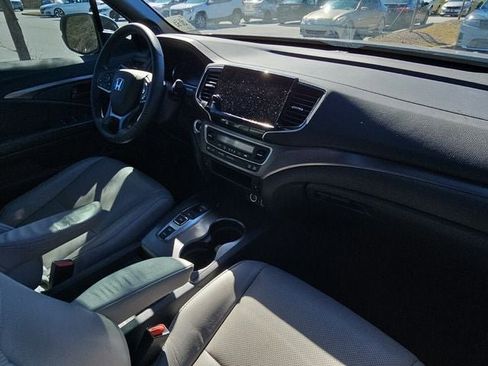 Used 2023 Honda Passport EX-L image 15