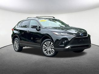 Used 2023 Toyota Venza XLE AWD/4WD video 2