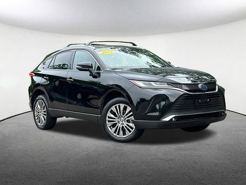 Used 2023 Toyota Venza XLE AWD/4WD image 2