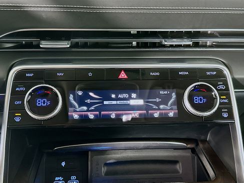 Used 2024 Genesis GV80 3.5T image 37