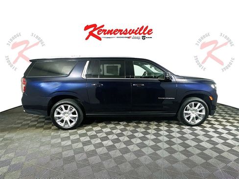 Used 2021 Chevrolet Suburban High Country w/ Premium Package image 8