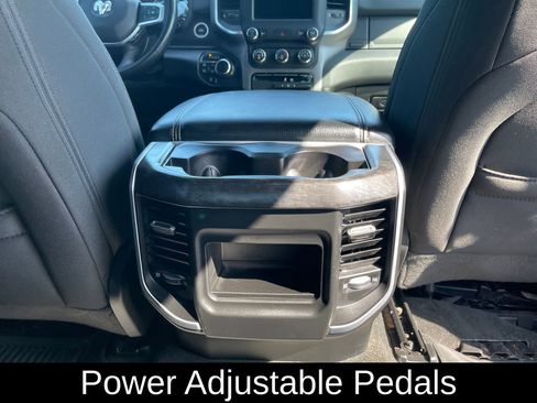 Used 2021 RAM 1500 Big Horn image 26