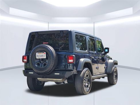 Used 2025 Jeep Wrangler Unlimited Sport AWD/4WD image 5