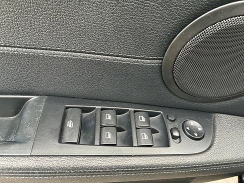 Used 2011 BMW Z4 sDrive30i RWD image 11