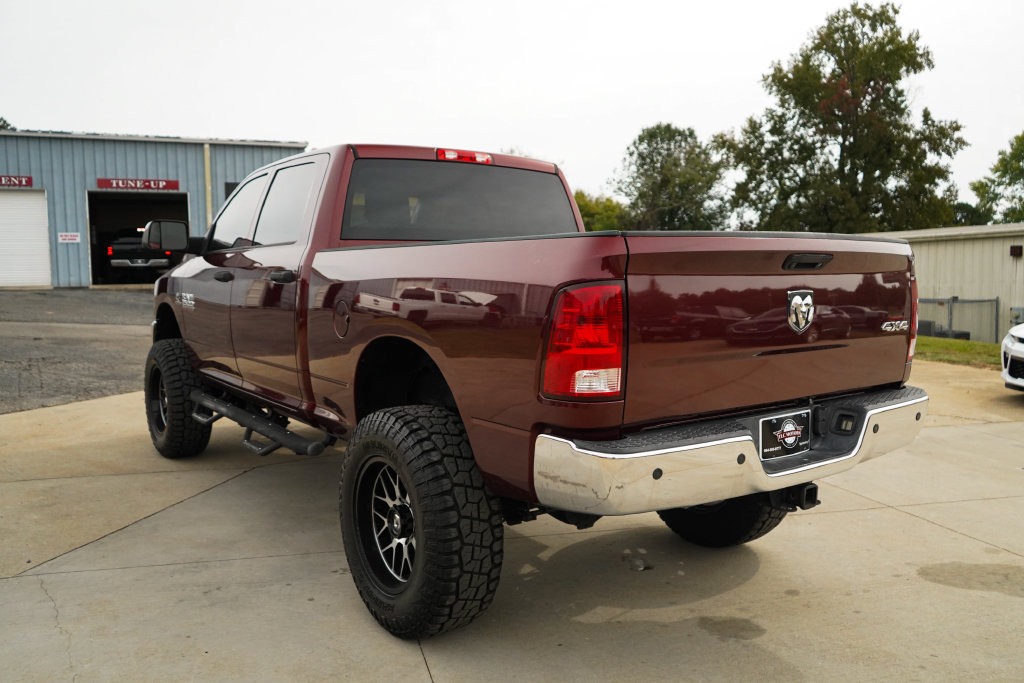 Used 2017 RAM 2500 Tradesman w/ Chrome Appearance Group AWD/4WD image 4
