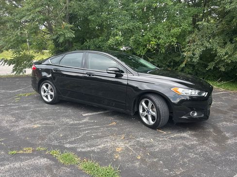 Used 2015 Ford Fusion SE w/ Equipment Group 201A FWD image 1