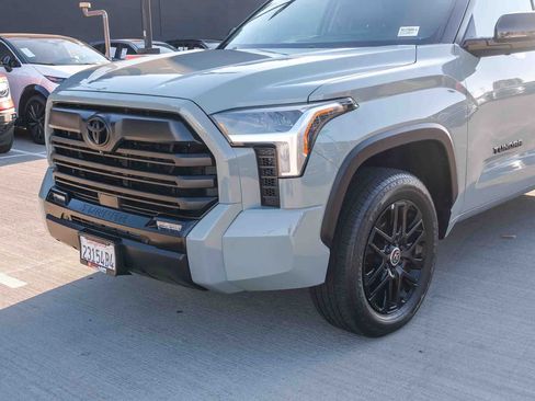 Used 2024 Toyota Tundra Limited AWD/4WD image 11