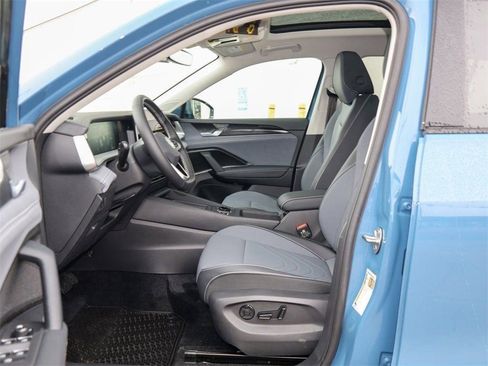 New 2026 Volkswagen Tiguan SE image 12