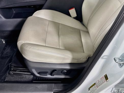 Certified 2024 Nissan Rogue SL w/ SL Premium Package AWD/4WD image 26