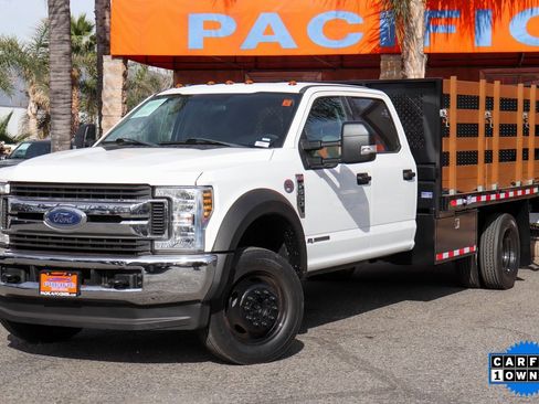 Used 2018 Ford F550 4x4 Crew Cab Super Duty image 4