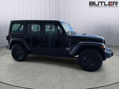 Used 2020 Jeep Wrangler Unlimited Sport AWD/4WD image 7