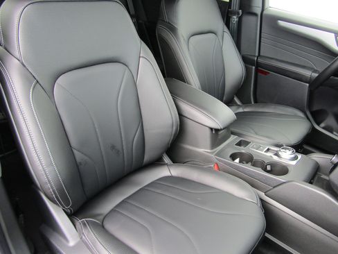 New 2026 Ford Escape Platinum w/ Premium Technology Package image 6