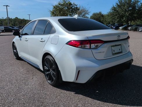 Used 2026 Toyota Corolla SE FWD image 4