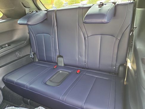 Used 2026 INFINITI QX60 Sport image 9