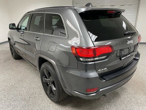 Used 2015 Jeep Grand Cherokee Altitude image 7