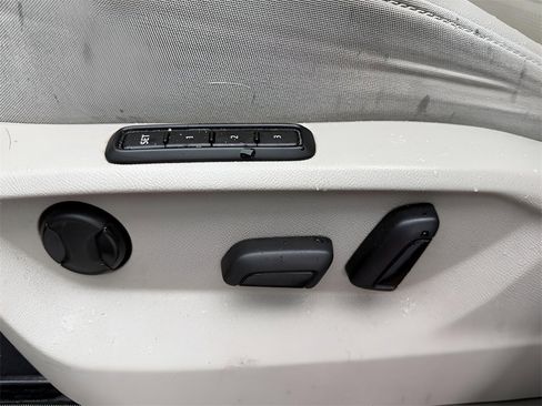 Used 2019 Volkswagen Atlas SEL Premium image 21