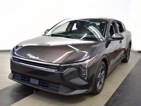 Used 2025 Kia K4 FWD image 4