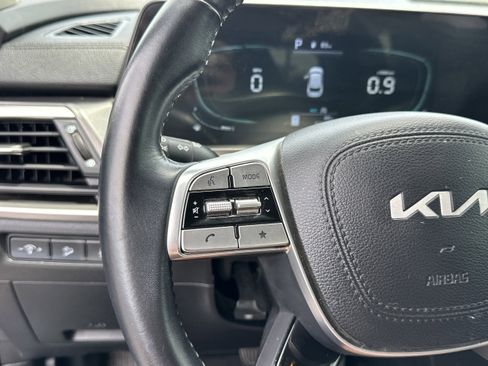 Used 2023 Kia Telluride S AWD/4WD image 32