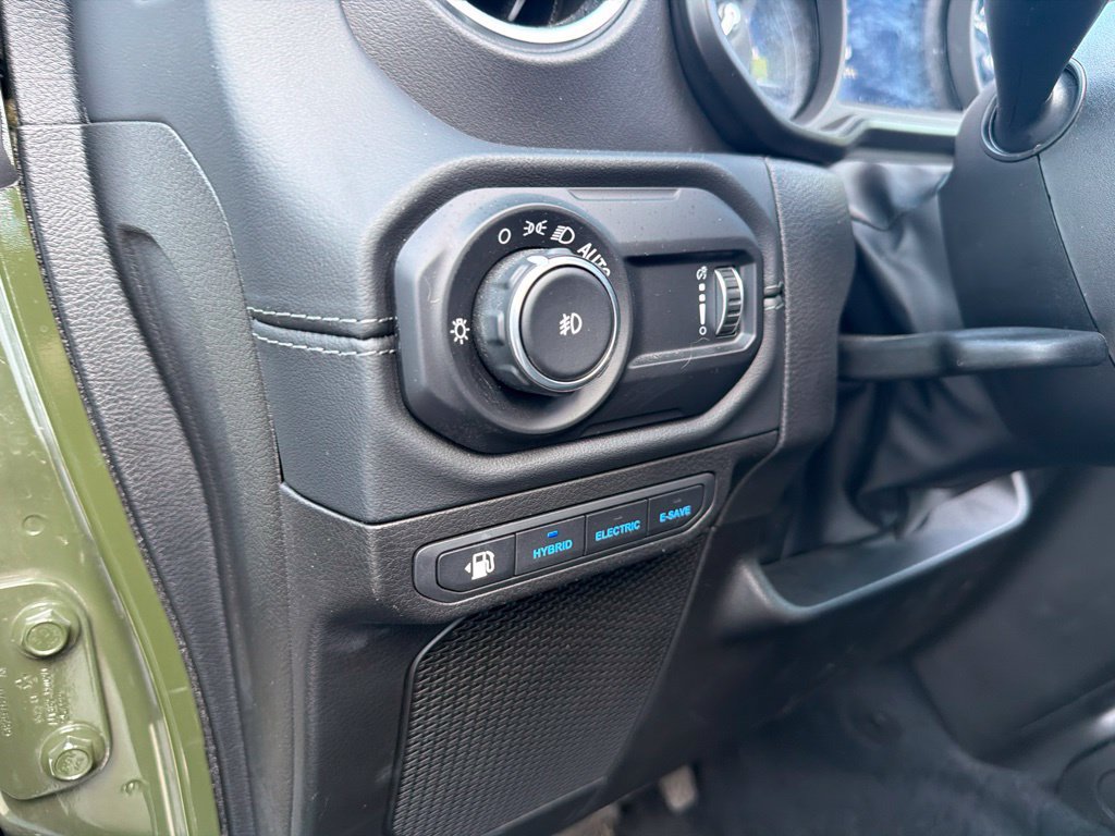 Used 2024 Jeep Wrangler High Altitude AWD/4WD image 50