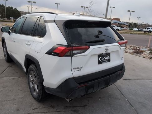 Used 2023 Toyota RAV4 XLE AWD/4WD image 5
