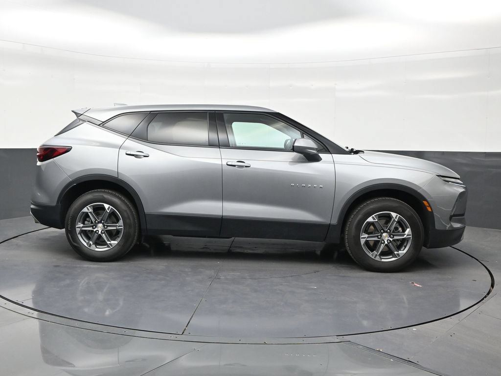 Used 2023 Chevrolet Blazer LT w/ LPO, Floor Liner Package FWD image 6