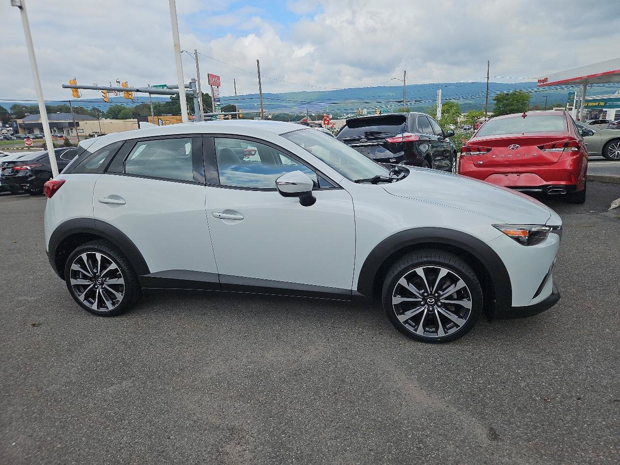 Used 2019 MAZDA CX-3 Touring AWD/4WD image 2