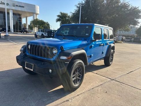 Used 2025 Jeep Wrangler Unlimited Sport AWD/4WD image 3