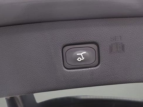 Used 2024 Ford Edge Titanium AWD/4WD image 28