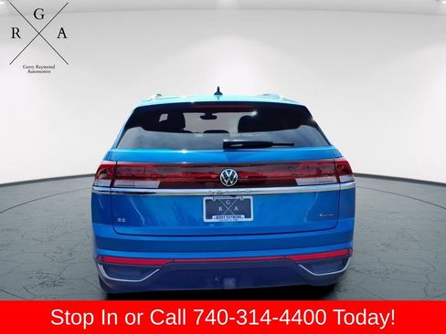 Used 2024 Volkswagen Atlas Cross Sport SE AWD/4WD image 6