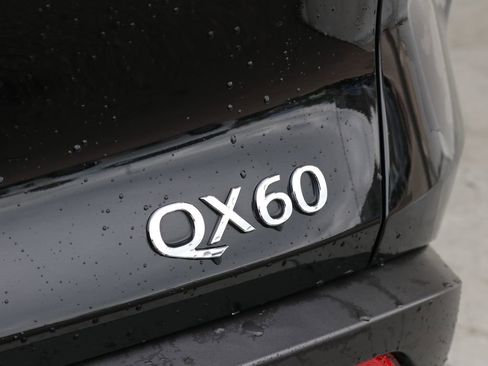 Certified 2025 INFINITI QX60 Pure AWD/4WD image 14