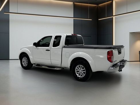 Used 2017 Nissan Frontier SV RWD image 3