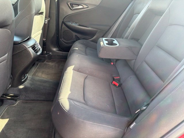 Used 2018 Chevrolet Malibu LT FWD image 11