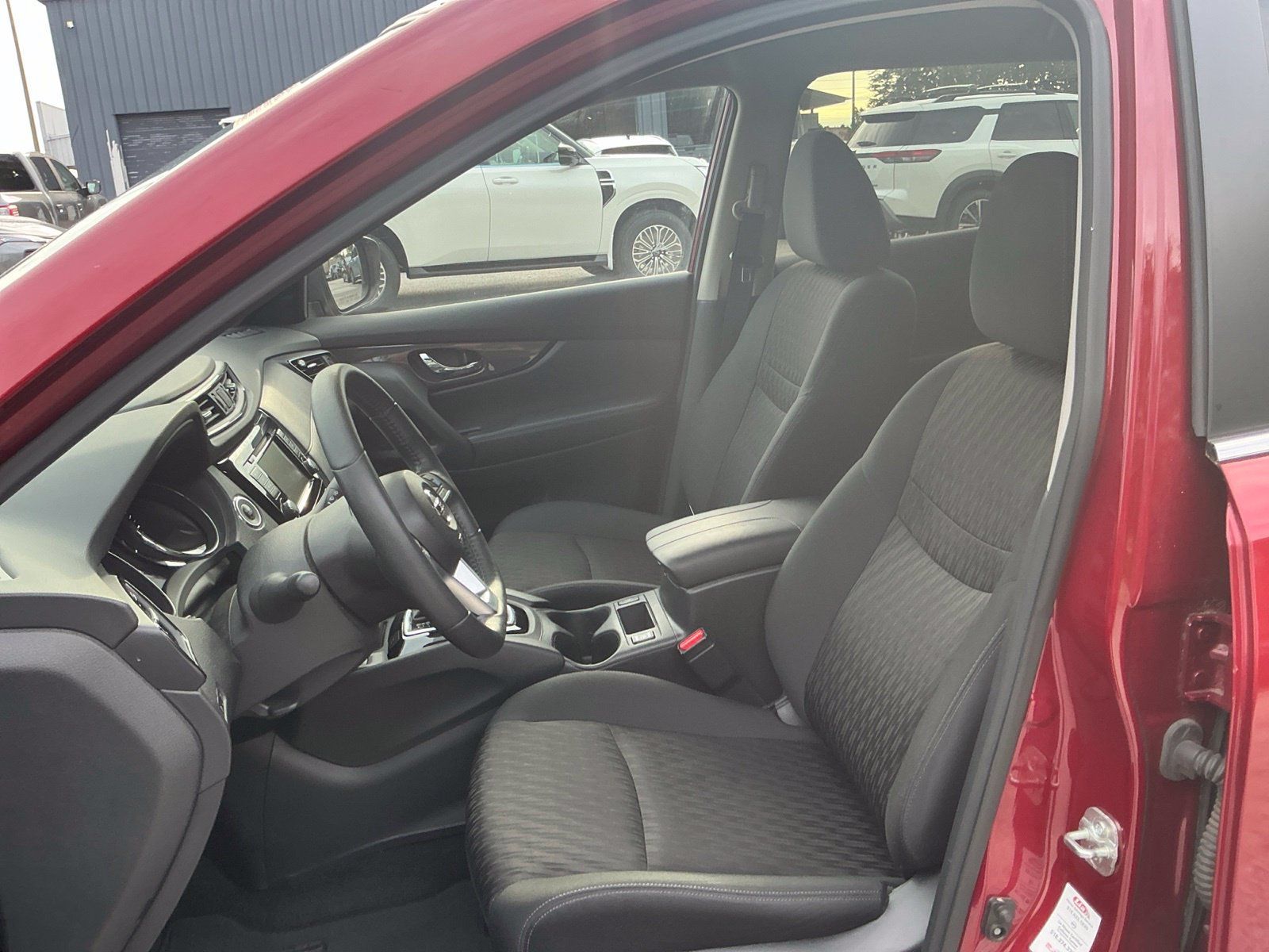 Certified 2019 Nissan Rogue SV w/ Premium Package AWD/4WD image 13