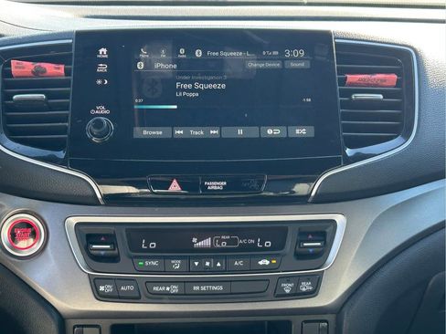 Used 2024 Honda Passport EX-L image 28