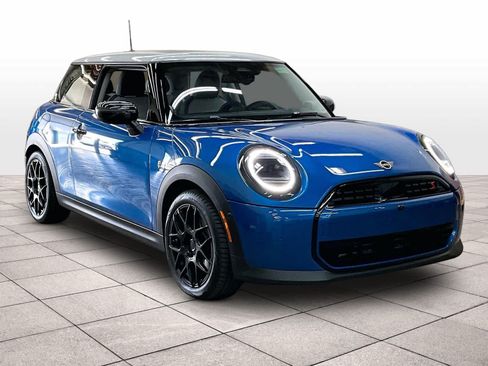 Used 2025 MINI Cooper S FWD image 2
