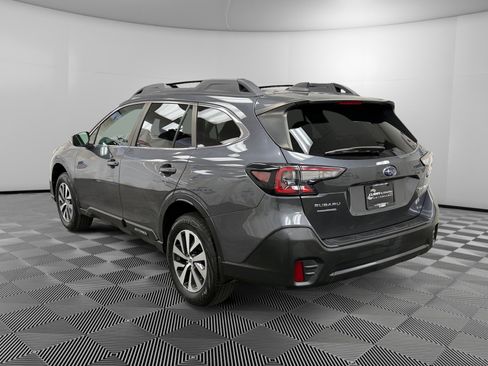 Certified 2022 Subaru Outback Premium image 3