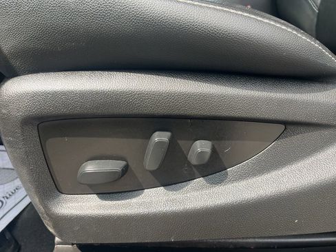 Used 2019 Chevrolet Silverado 2500 LTZ w/ LTZ Plus Package AWD/4WD image 21