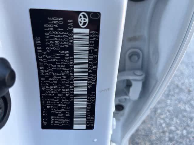 Certified 2024 Toyota Corolla LE FWD image 9