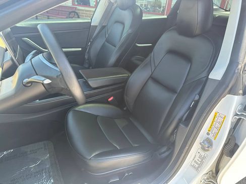 Used 2021 Tesla Model 3 Standard Range Plus RWD image 9