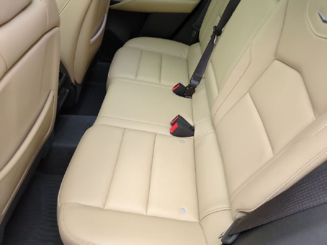 Used 2024 Cadillac XT4 Luxury w/ Cold Weather Package AWD/4WD image 20