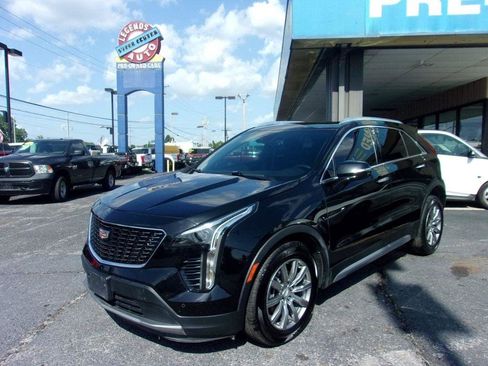 Used 2021 Cadillac XT4 Premium Luxury w/ Cold Weather Package AWD/4WD image 1