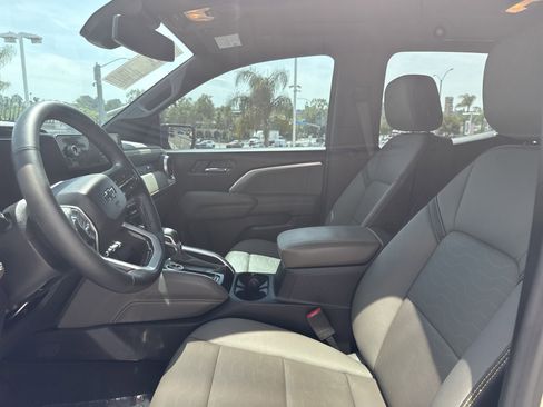 Used 2024 Chevrolet Colorado ZR2 w/ LPO, Flex Utility Package AWD/4WD image 6