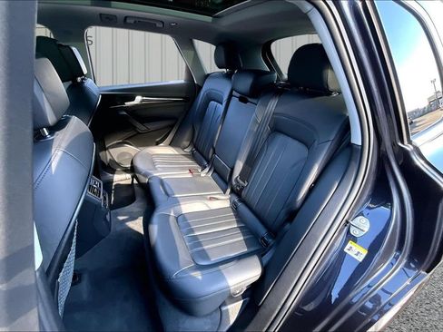 Used 2019 Audi Q5 2.0T Premium AWD/4WD image 22