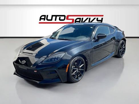Used 2022 Toyota GR86 Premium w/ ALL Weather Mat Package (TMS) RWD image 3
